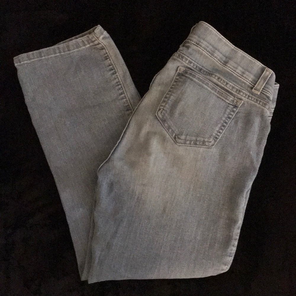 🚨CLOSET CLOSING🚨 Rafaella Slimming Capris/Cropped Jeans - Picture 3 of 5